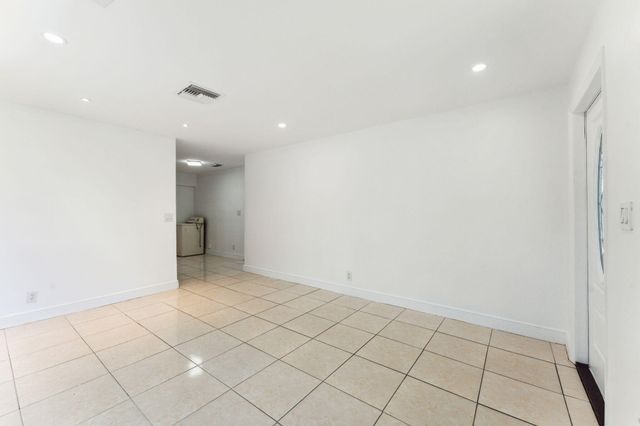 441 NW 1st Way, Deerfield Beach, FL 33441