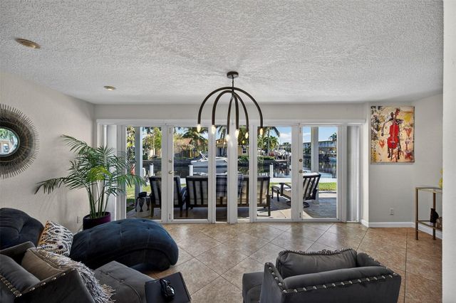 1400 SE 3rd Avenue, Pompano Beach, FL 33060