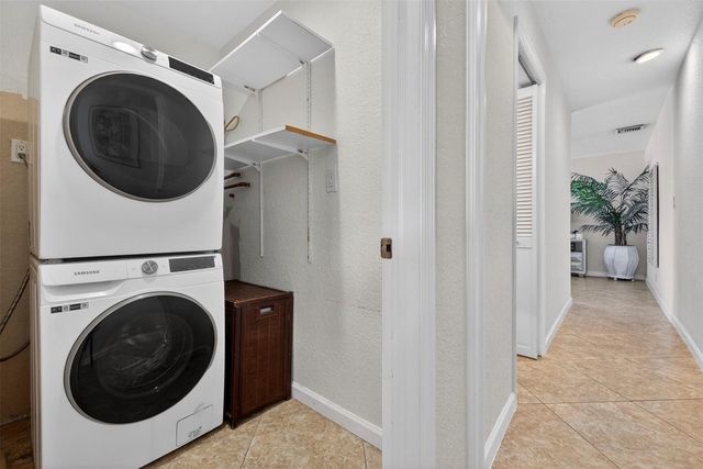 1400 SE 3rd Avenue, Pompano Beach, FL 33060