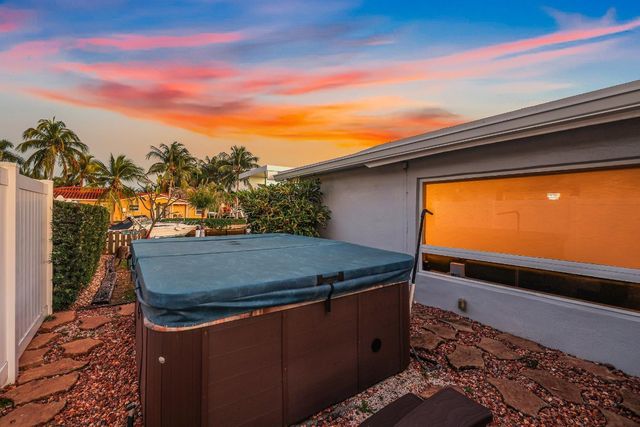 1400 SE 3rd Avenue, Pompano Beach, FL 33060