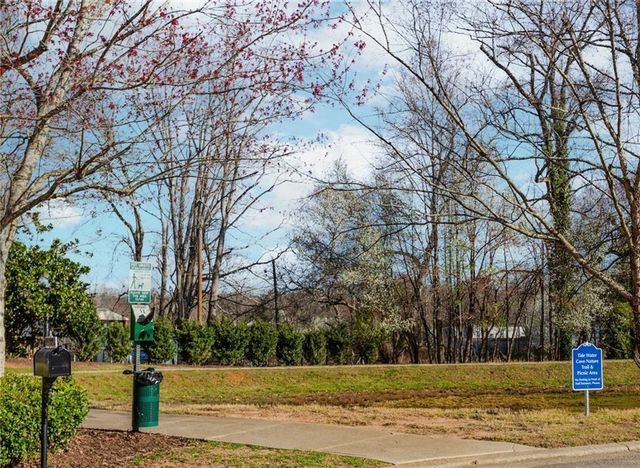 6474 Portside Way, Flowery Branch, GA 30542