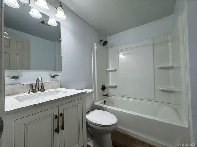 5 Lexington Hill 7, Harriman, NY 10926