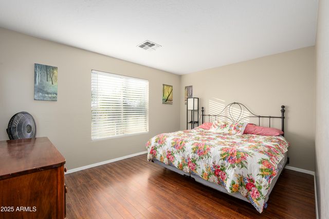 29986 N LITTLE LEAF Drive, San Tan Valley, AZ 85143