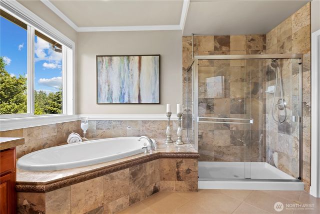 23270 SE 51st Place, Issaquah, WA 98029