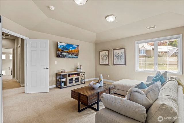 23270 SE 51st Place, Issaquah, WA 98029