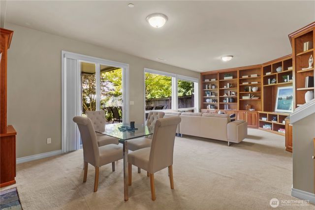 23270 SE 51st Place, Issaquah, WA 98029
