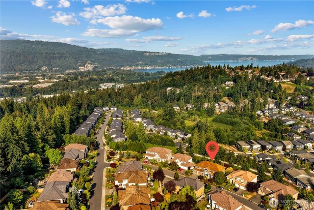 23270 SE 51st Place, Issaquah, WA 98029
