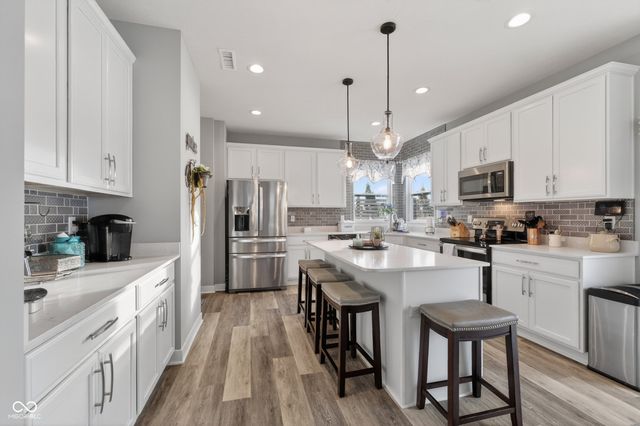 146 Verdant Drive, Cicero, IN 46034