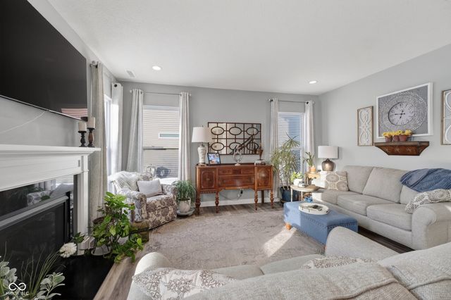 146 Verdant Drive, Cicero, IN 46034