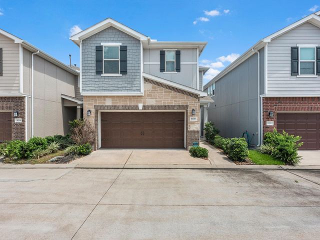 10210 Pinewood Fox Drive, Houston, TX 77080