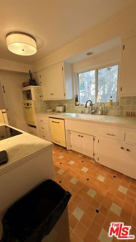 1570 Via Capri 2, Laguna Beach, CA 92651