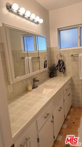 1570 Via Capri 2, Laguna Beach, CA 92651