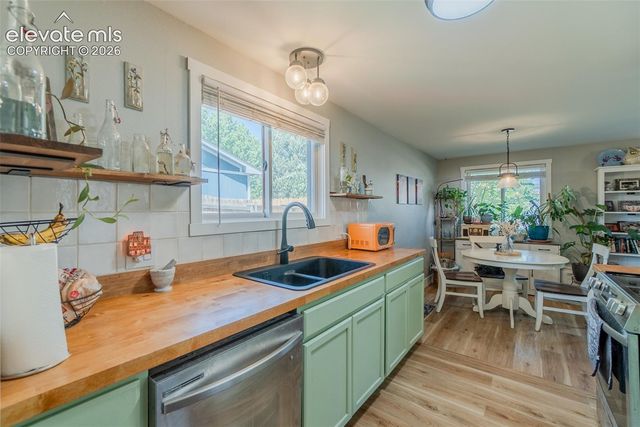 6825 Cory Place, Colorado Springs, CO 80915