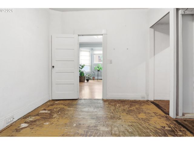 334 Se 78TH Ave, Portland, OR 97215