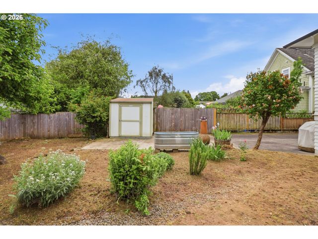 334 Se 78TH Ave, Portland, OR 97215