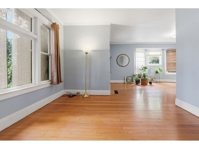 334 Se 78TH Ave, Portland, OR 97215
