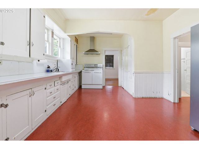 334 Se 78TH Ave, Portland, OR 97215