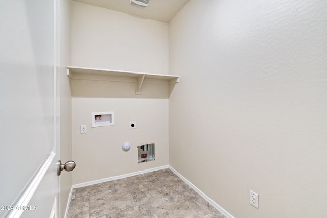 625 W BUNKER HILL Street, Florence, AZ 85132