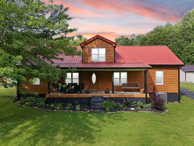 939 Bear Pen Creek Road, Campton, KY 41301