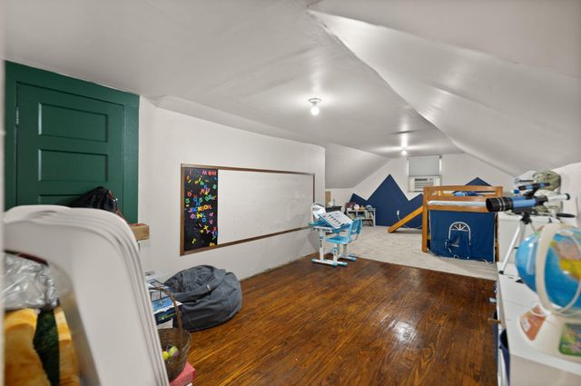 939 Bear Pen Creek Road, Campton, KY 41301