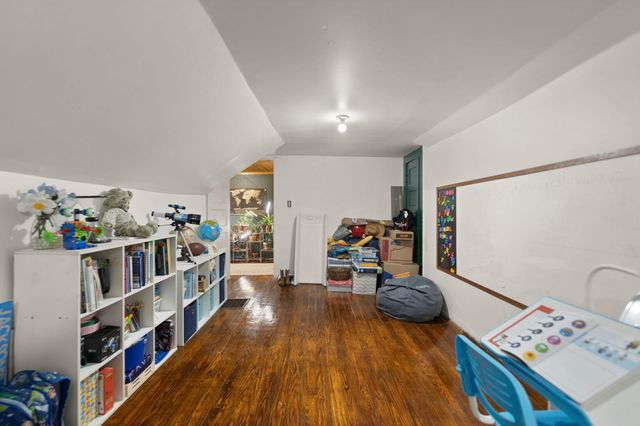 939 Bear Pen Creek Road, Campton, KY 41301