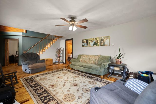 939 Bear Pen Creek Road, Campton, KY 41301