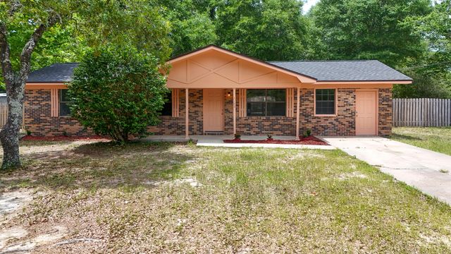 1155 N 20th St. Street, Defuniak Springs, FL 32433