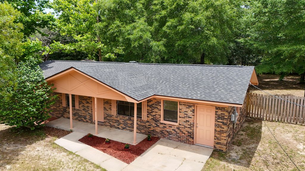 1155 N 20th St. Street, Defuniak Springs, FL 32433