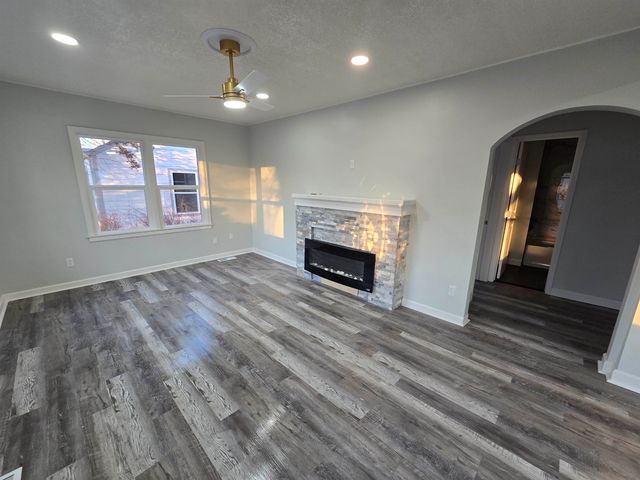 646 N Battin, Wichita, KS 67218