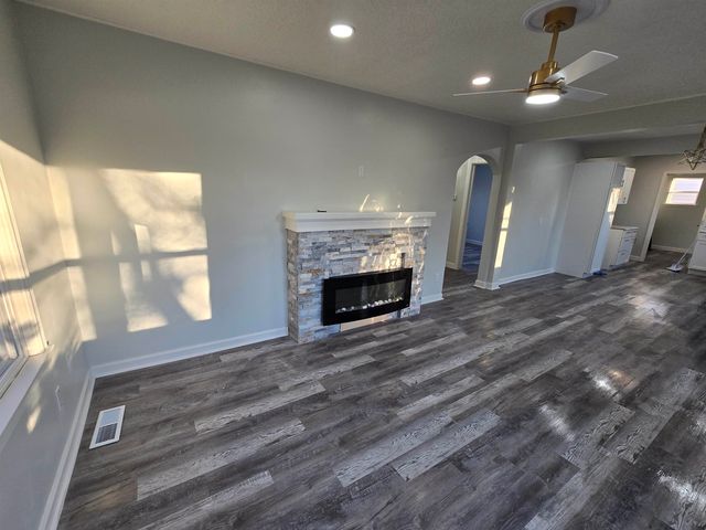 646 N Battin, Wichita, KS 67218