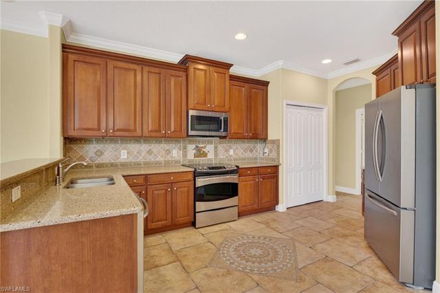12585 Gemstone CT, Fort Myers, FL 33913