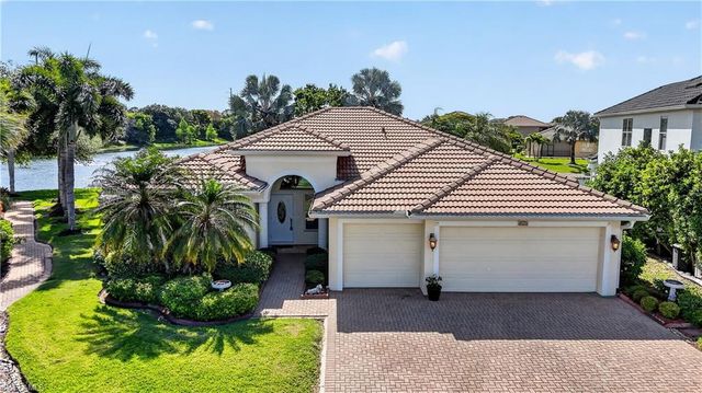 12585 Gemstone CT, Fort Myers, FL 33913