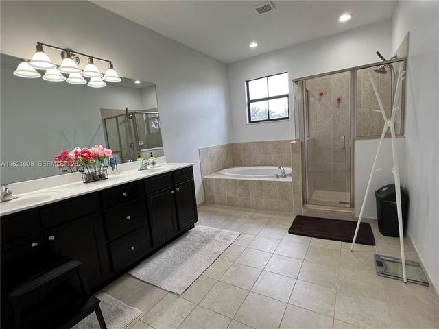 9628 Town Parc Circle S, Parkland, FL 33076