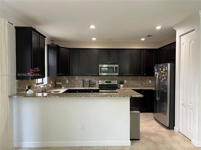 9628 Town Parc Circle S, Parkland, FL 33076