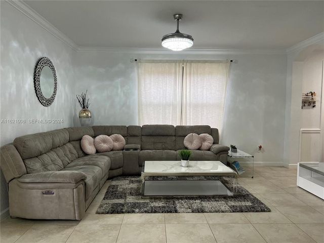 9628 Town Parc Circle S, Parkland, FL 33076
