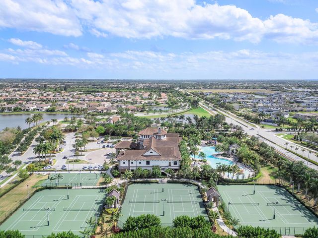 9628 Town Parc Circle S, Parkland, FL 33076