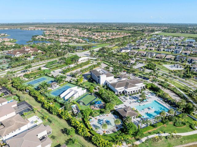 9628 Town Parc Circle S, Parkland, FL 33076