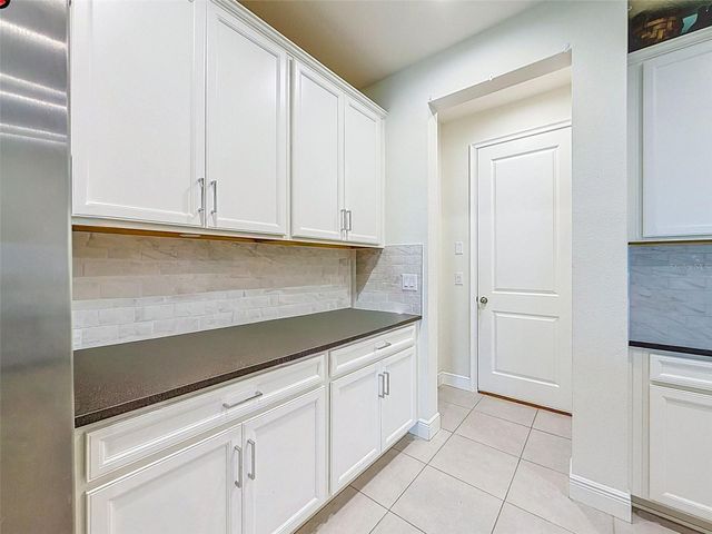 2404 ARCH AVE, Oldsmar, FL 34677