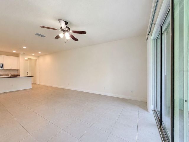 2404 ARCH AVE, Oldsmar, FL 34677