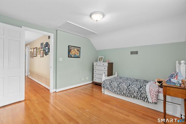 30 Fox Chase Lane, West Hartford, CT 06107