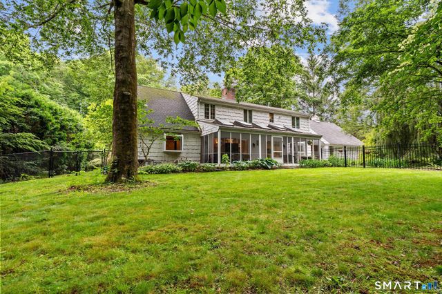 30 Fox Chase Lane, West Hartford, CT 06107