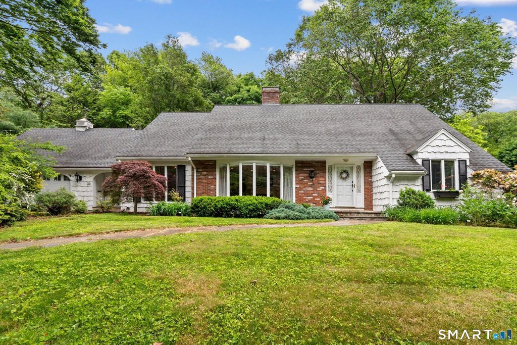 30 Fox Chase Lane, West Hartford, CT 06107