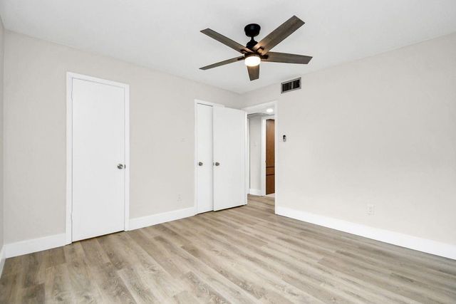 7575 Katy Freeway 30, Houston, TX 77024