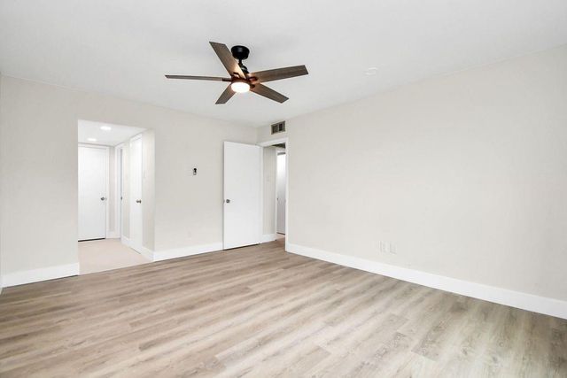 7575 Katy Freeway 30, Houston, TX 77024