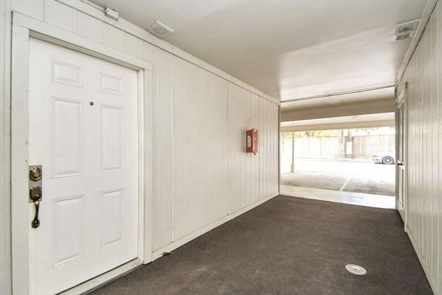7575 Katy Freeway 30, Houston, TX 77024