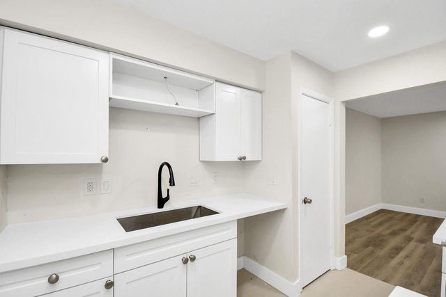 7575 Katy Freeway 30, Houston, TX 77024