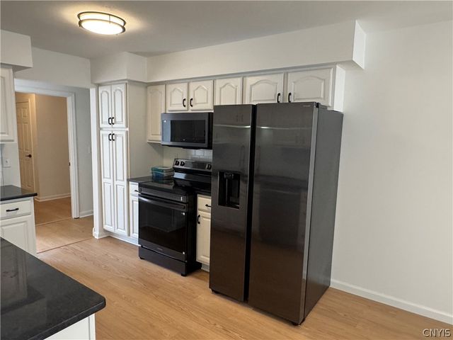 26 Orangewood Drive, Clay, NY 13090