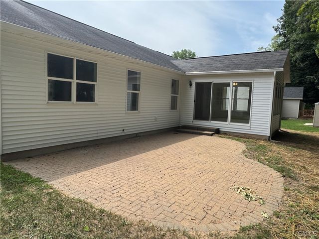 26 Orangewood Drive, Clay, NY 13090