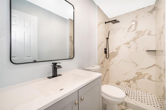 520 HILLSIDE DRIVE, Lakeland, FL 33803