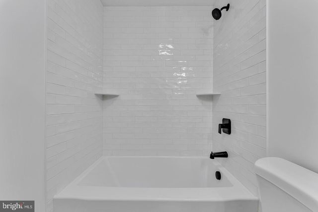 1631 CEDAR AVE, Blackwood, NJ 08012